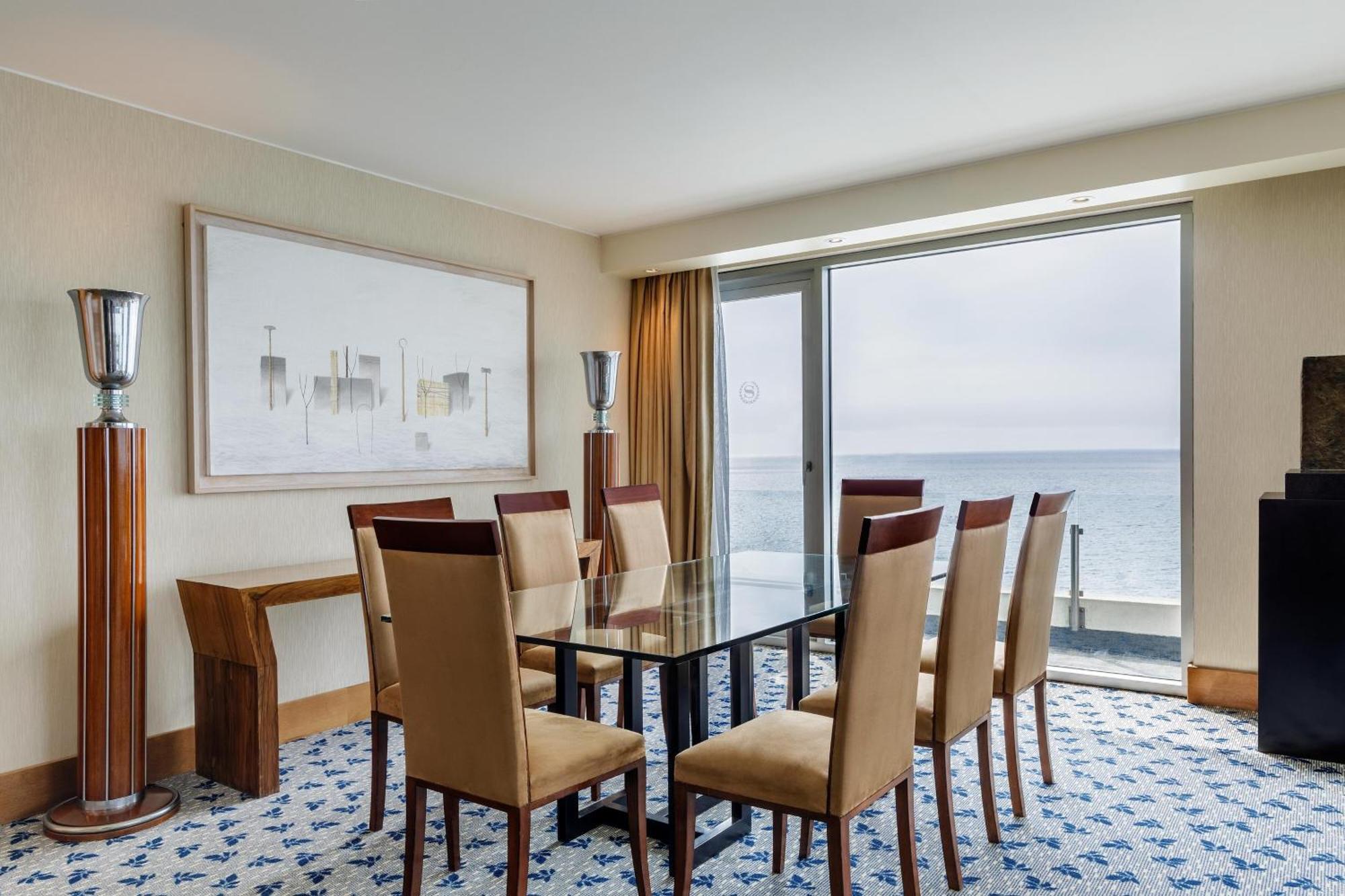 Sheraton Miramar Hotel & Convention Center Βίνα Ντελ Μαρ Εξωτερικό φωτογραφία A dining room in a suite at the Hilton Tel Aviv
