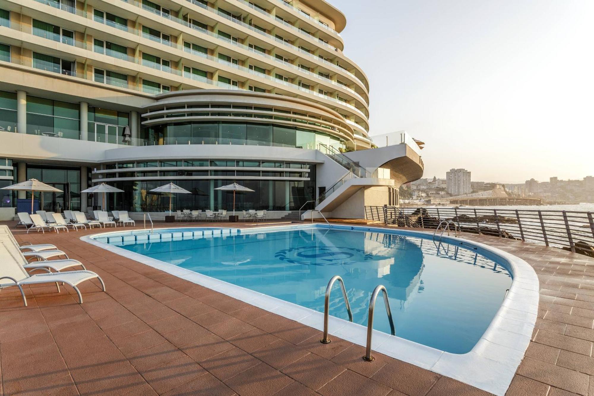 Sheraton Miramar Hotel & Convention Center Βίνα Ντελ Μαρ Εξωτερικό φωτογραφία The pool deck of the MSC Orchestra